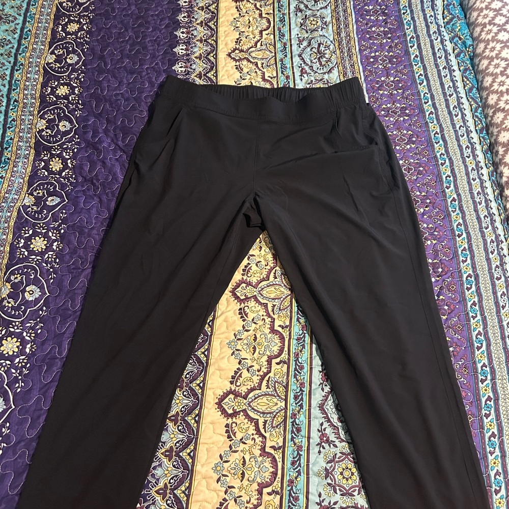 Eddie Bauer Black Capris Pants